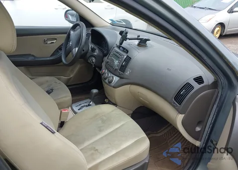 2010 Hyundai Elantra Gls z USA, uszkodzony, nr VIN KMHDU4AD4AU862464